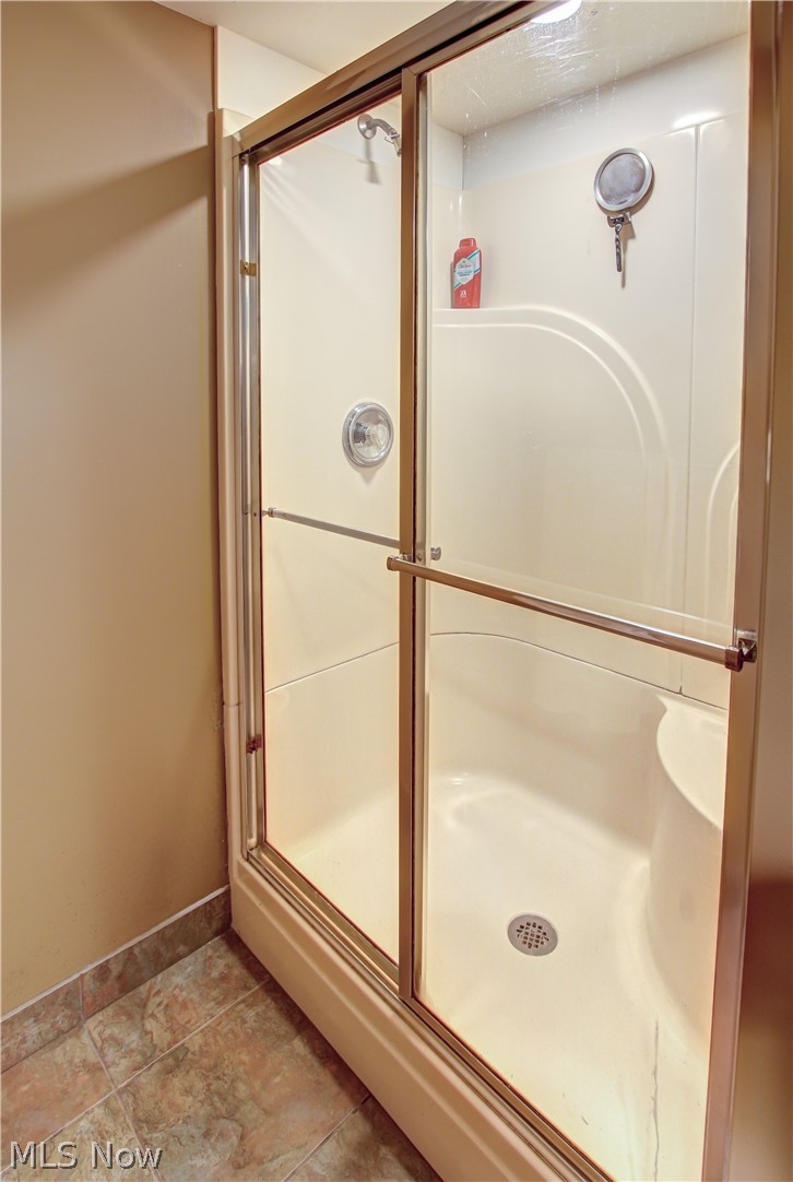 32301 Knobel Road Willowick, OH 44095 - Photo 29 of 35