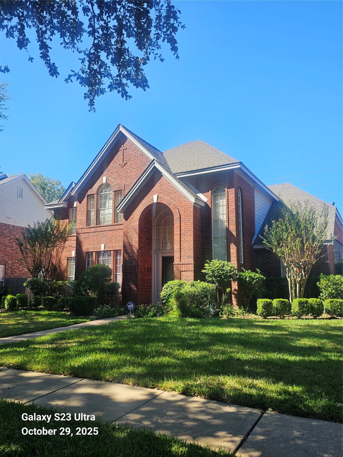 4914 Plantation Colony Drive Sugar Land, TX 77478 - Photo 1 of 16 a front view of house with yard and green space