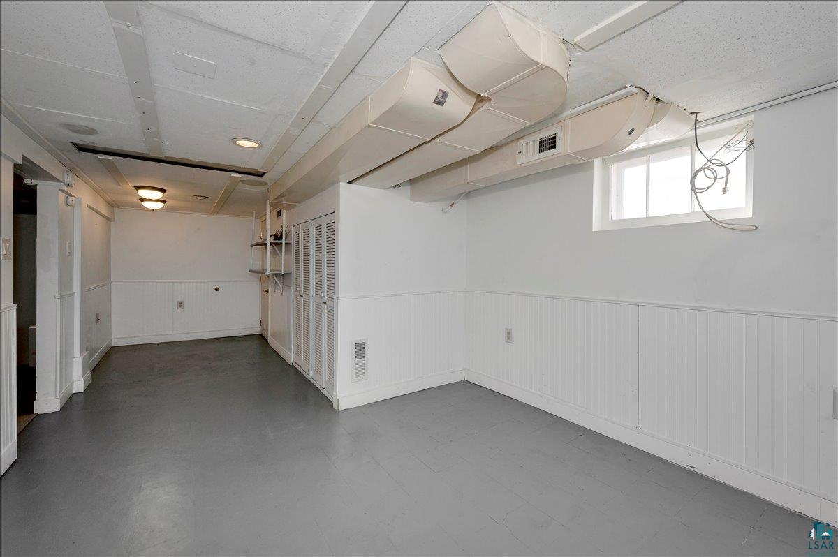 4345 West 8th Street Duluth, MN 55807 - Photo 29 of 31 Below grade area with wainscoting