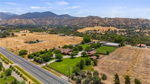 $1,675,000 | 32623 Highway 190, Springville, CA 93265
