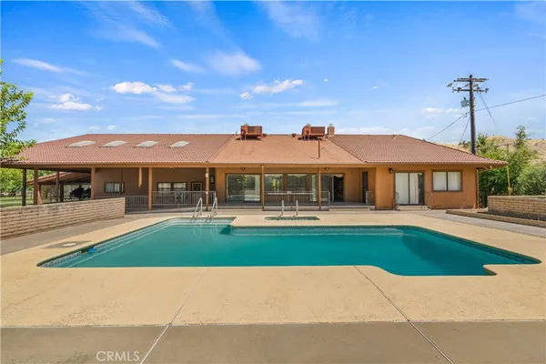 $1,675,000 | 32623 Highway 190, Springville, CA 93265