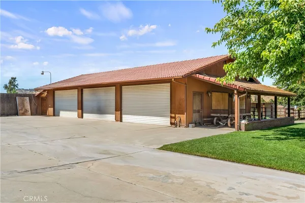 $1,675,000 | 32623 Highway 190, Springville, CA 93265