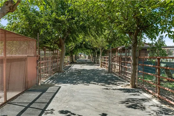 $1,675,000 | 32623 Highway 190, Springville, CA 93265