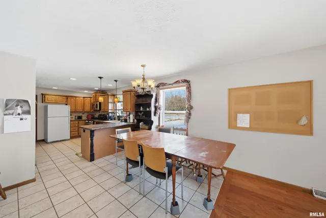 $174,900 | 417 Lilac Lane, East Peoria, IL 61611