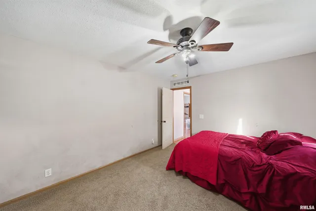 $159,900 | 417 Lilac Lane, East Peoria, IL 61611