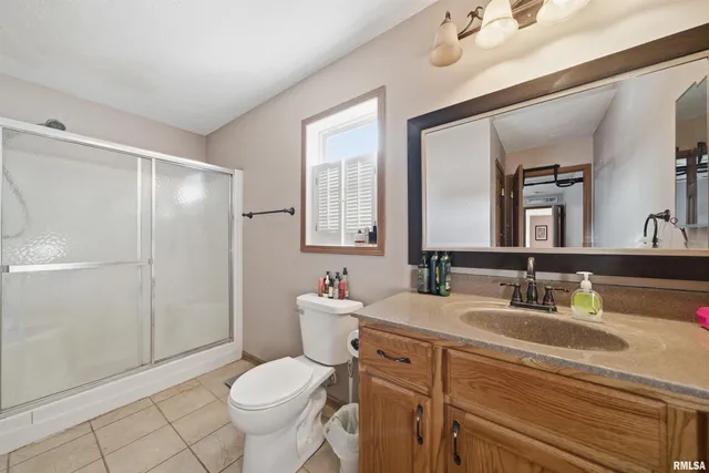 $159,900 | 417 Lilac Lane, East Peoria, IL 61611