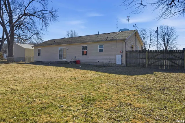 $159,900 | 417 Lilac Lane, East Peoria, IL 61611