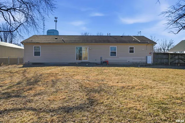 $159,900 | 417 Lilac Lane, East Peoria, IL 61611