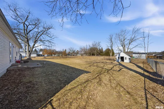 $159,900 | 417 Lilac Lane, East Peoria, IL 61611