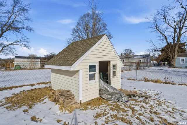 $174,900 | 417 Lilac Lane, East Peoria, IL 61611