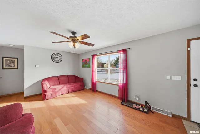 $174,900 | 417 Lilac Lane, East Peoria, IL 61611