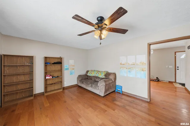 $174,900 | 417 Lilac Lane, East Peoria, IL 61611