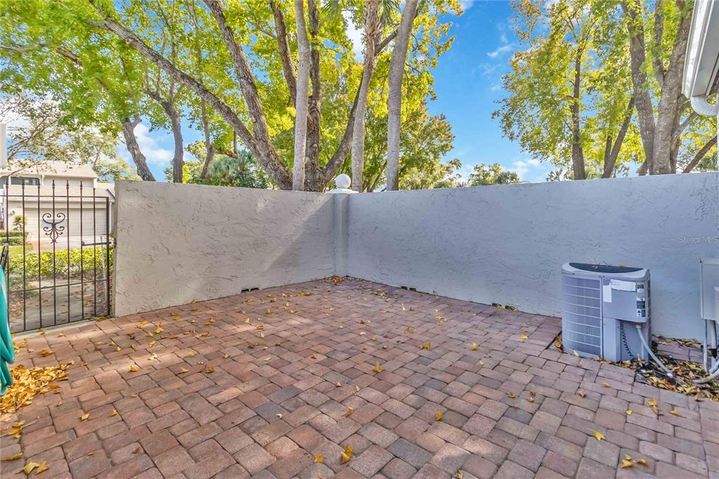 7752 High Pine Road Orlando, FL 32819 - Photo 3 of 59