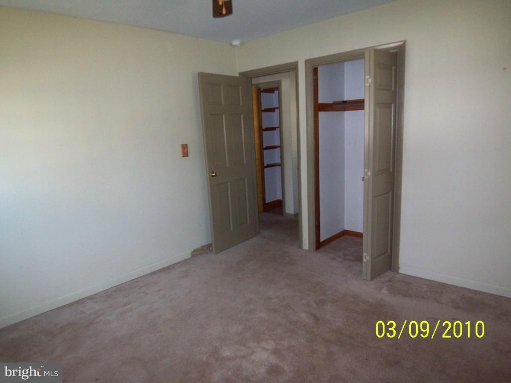 215 Colebrook Road Elizabethtown, PA 17022 - Photo 5 of 10 Gallery Image 5