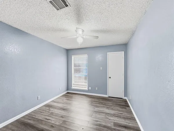 $560,000 | 1222 West Hudgins Street, Grapevine, TX 76051