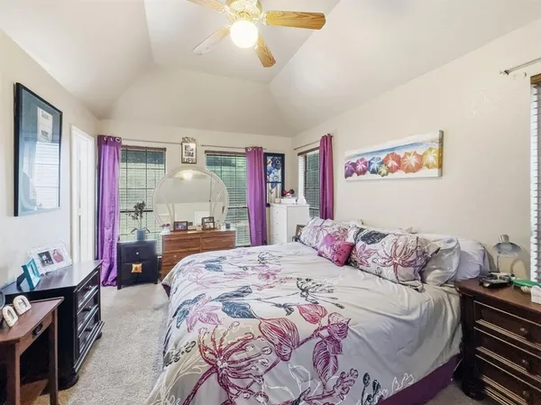 $560,000 | 1222 West Hudgins Street, Grapevine, TX 76051