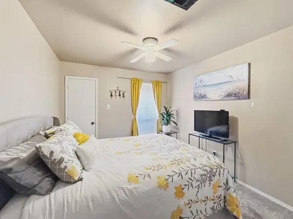 $560,000 | 1222 West Hudgins Street, Grapevine, TX 76051