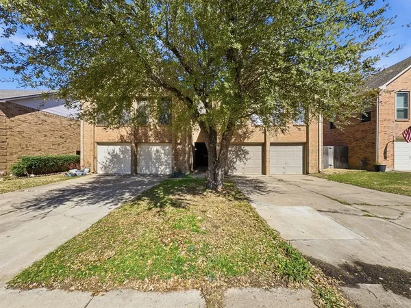 $560,000 | 1222 West Hudgins Street, Grapevine, TX 76051