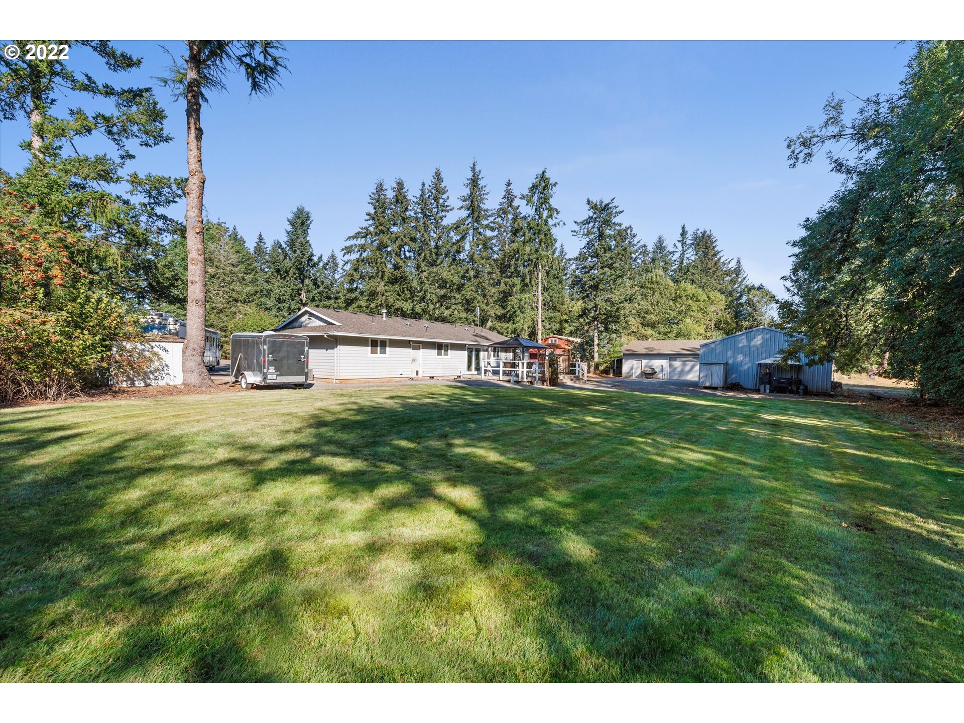 16178 South Henrici Road Oregon City, OR 97045 - Photo 23 of 27 a view of a outdoor space