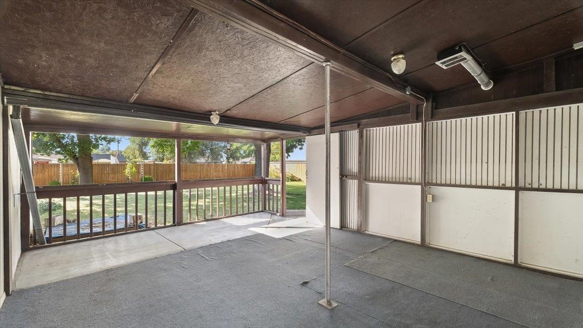 102 South Long Road Greenacres, WA 99016 - Photo 23 of 43 Gallery Image 23