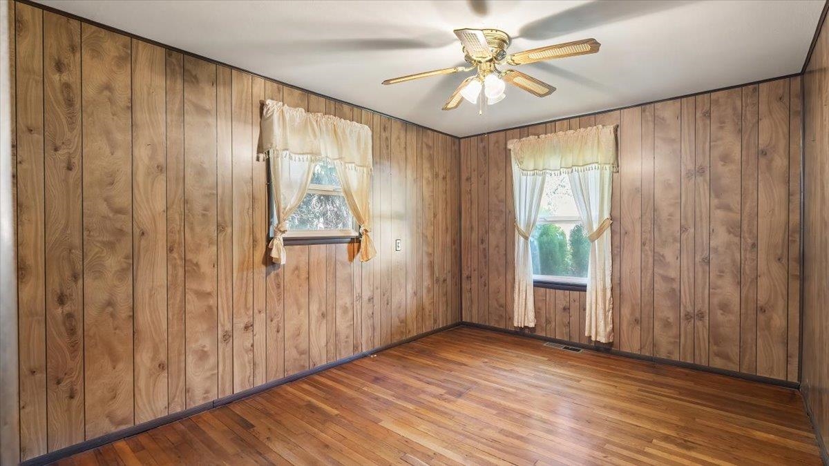102 South Long Road Greenacres, WA 99016 - Photo 8 of 43 Gallery Image 8