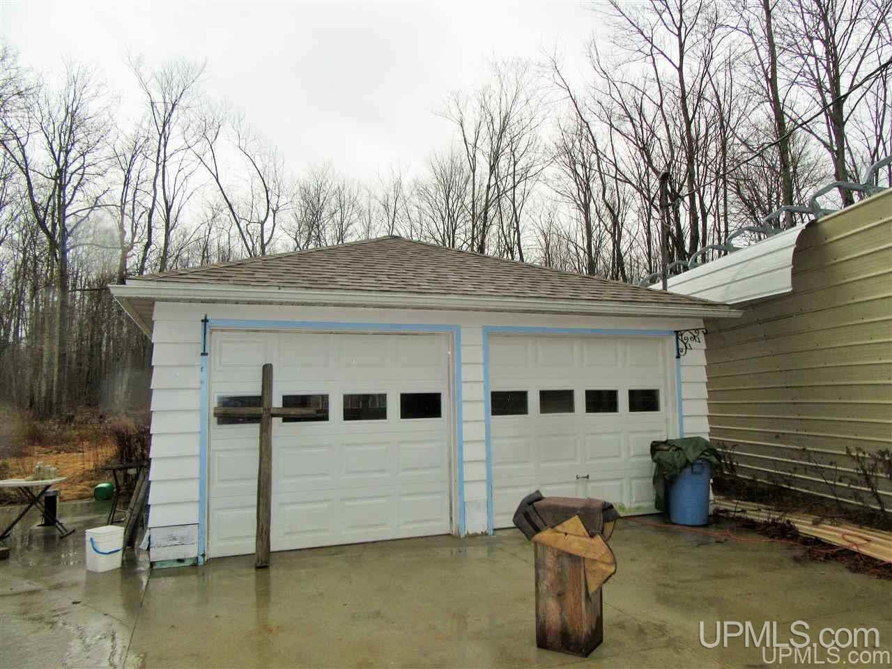 1931 Quarry Road Gulliver, MI 49840 - Photo 2 of 26
