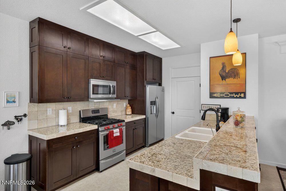2300 Cartwright Road Reno, NV 89521 - Photo 12 of 44 kitchen1