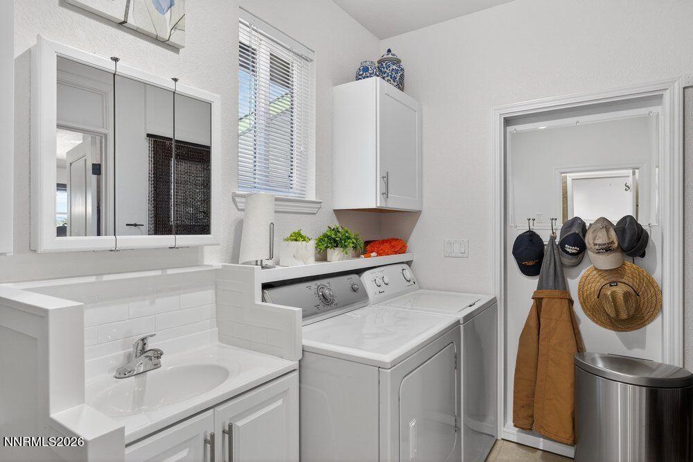 2300 Cartwright Road Reno, NV 89521 - Photo 26 of 44 laundry2