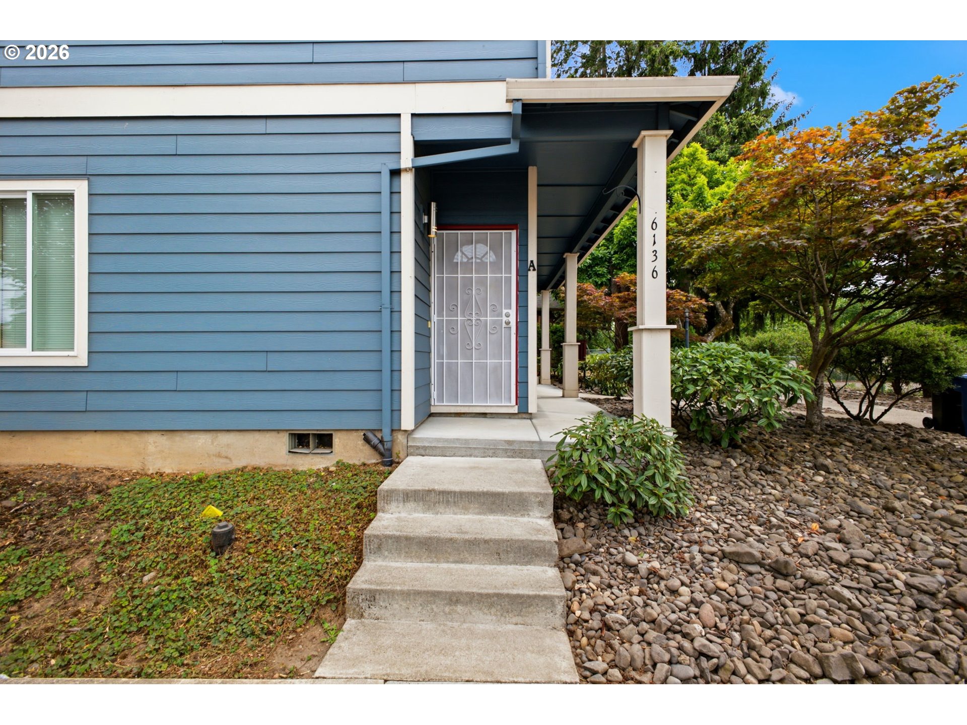6136 Southeast Duke Street Portland, OR 97206 - Photo 5 of 42