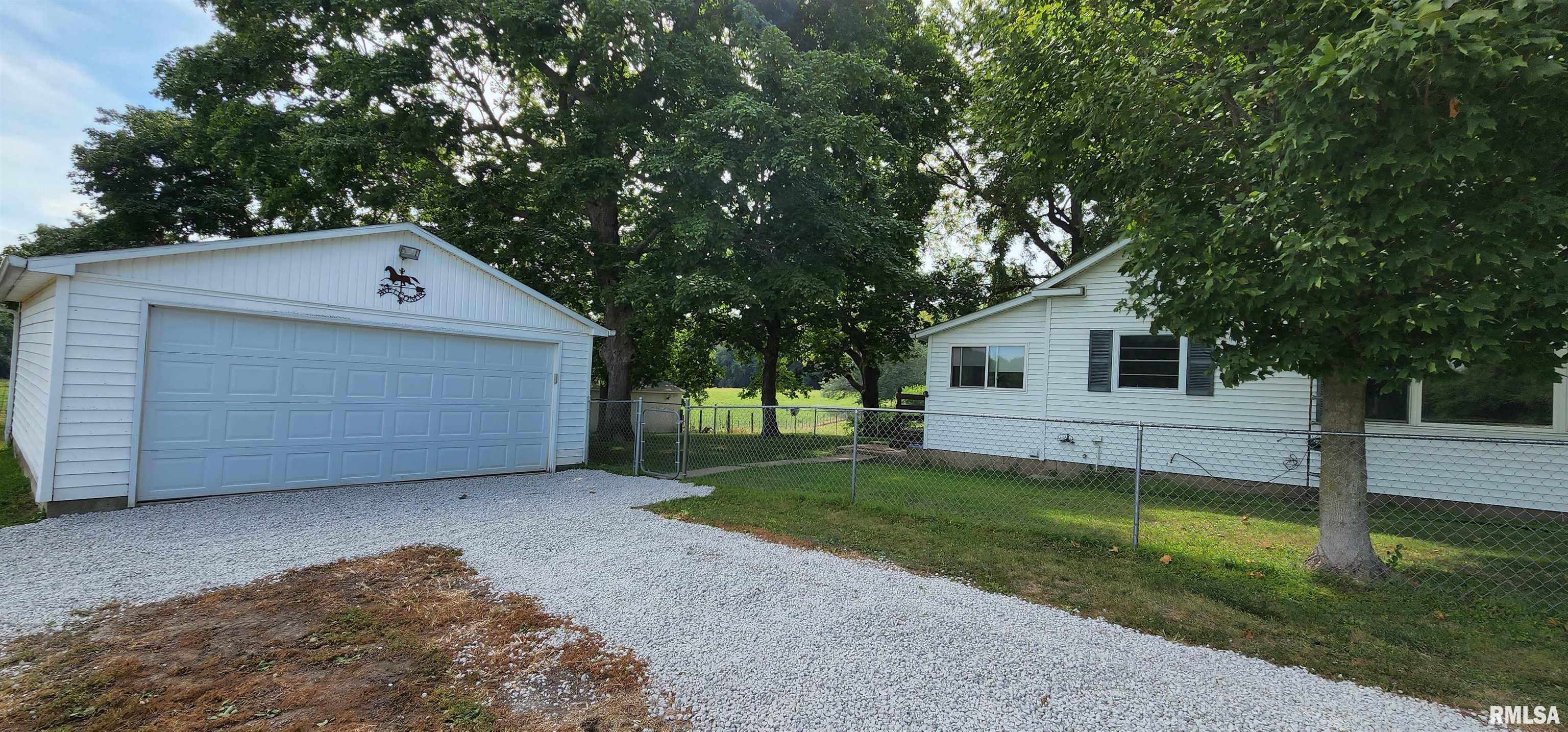 15880 Old Jacksonville Road New Berlin, IL 62670 - Photo 4 of 10