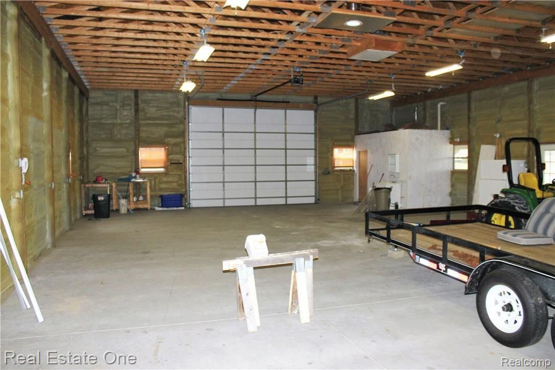 291 Stoddard Road Columbus, MI 48063 - Photo 13 of 38 img_2728.jpg