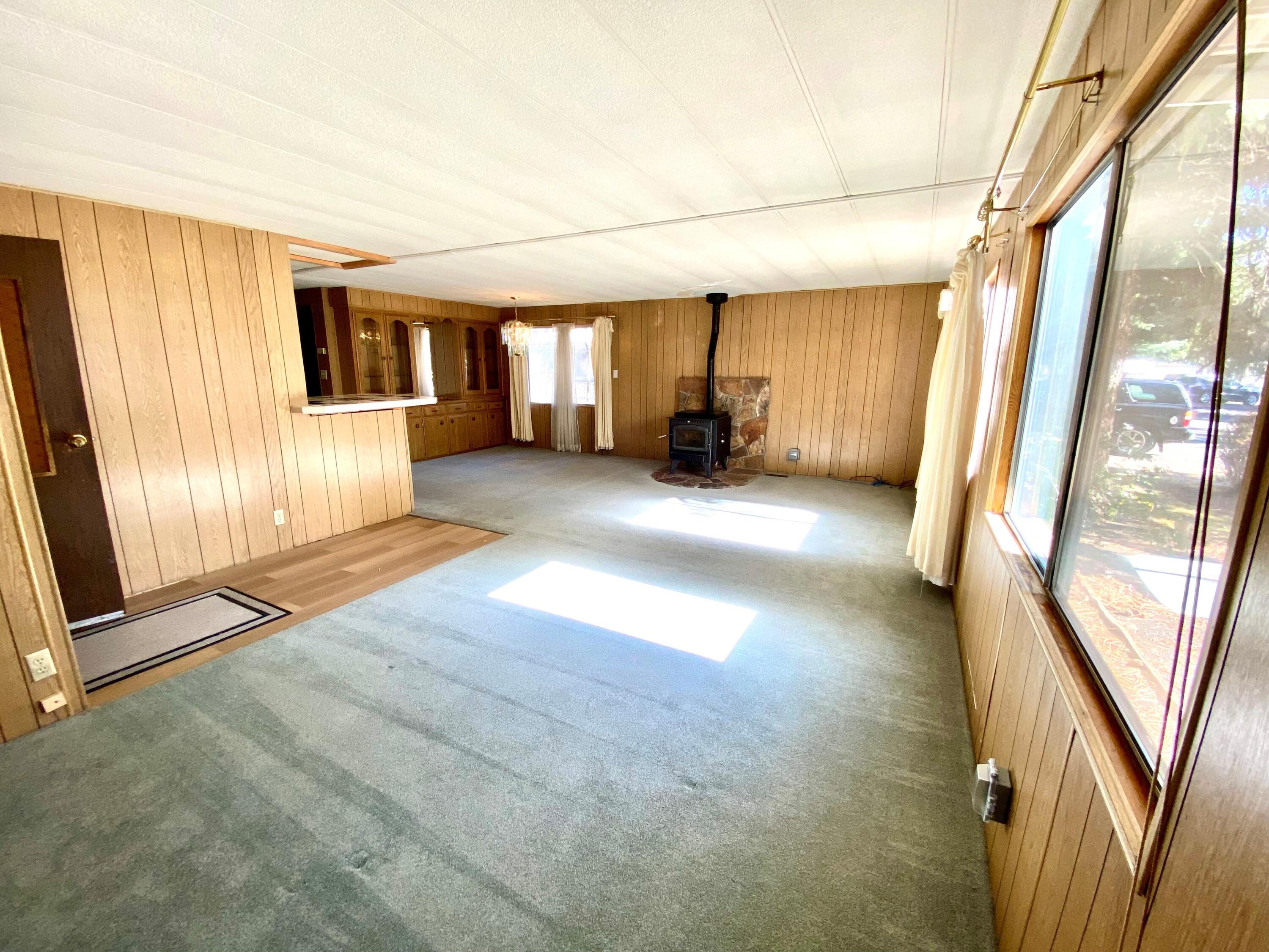 61310 Parrell Road, Unit 26 Bend, OR 97702 - Photo 6 of 22 26 31