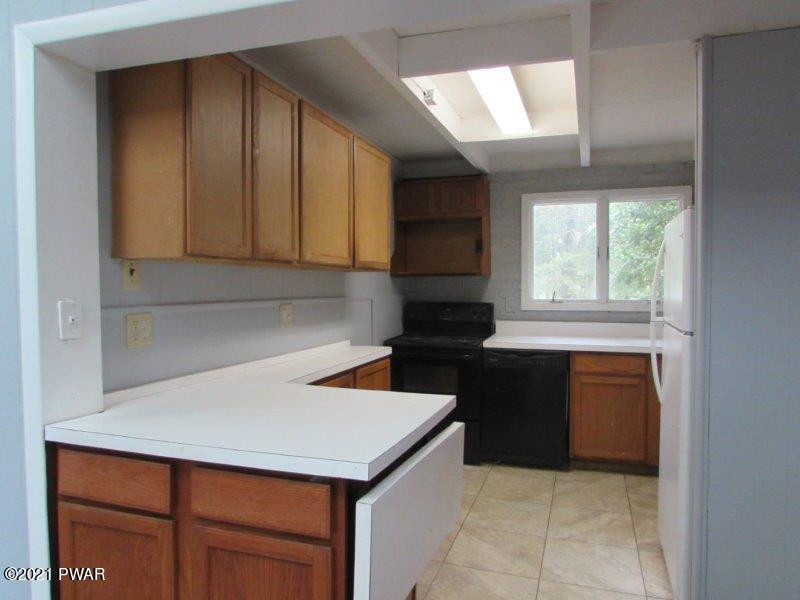 538 Maple Ridge Drive Hawley, PA 18428 - Photo 6 of 26