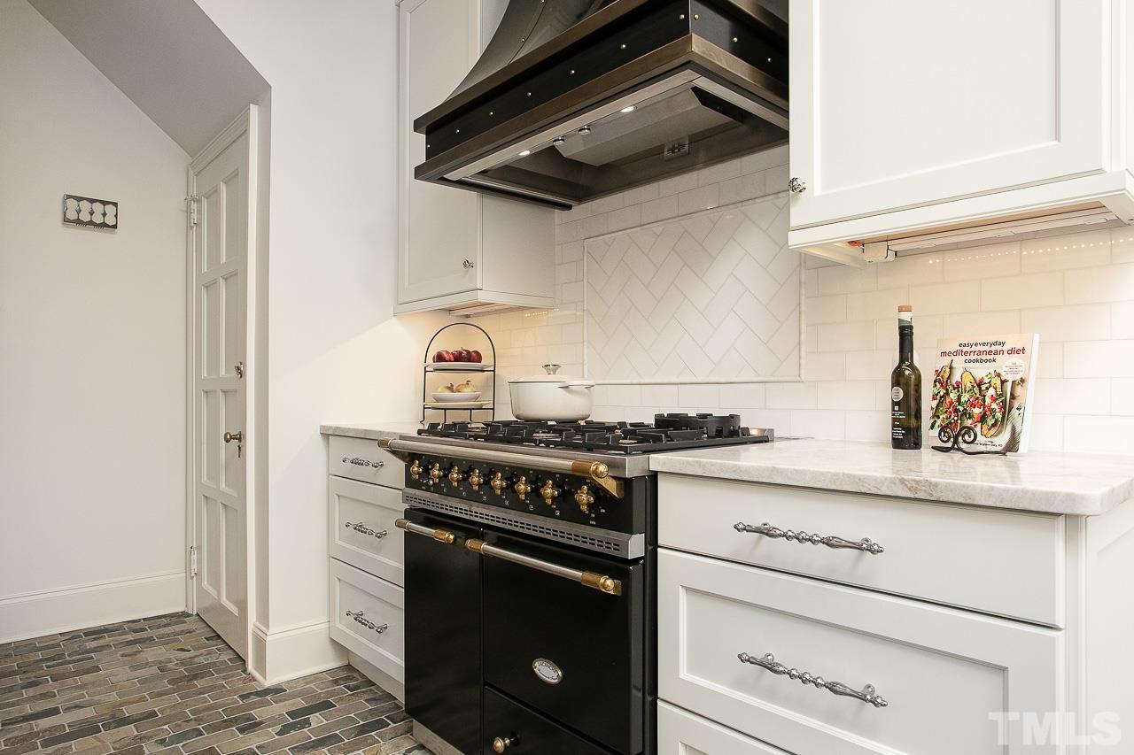 2804 Chelsea Circle Durham, NC 27707 - Photo 18 of 62