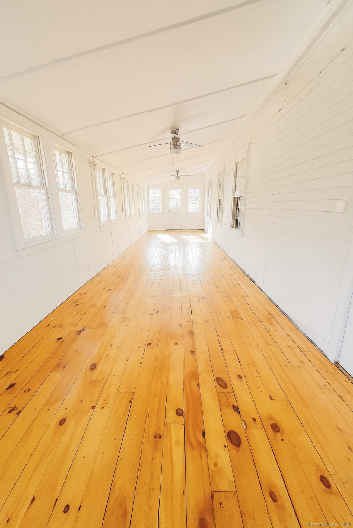 1281 Durham Road Madison, CT 06443 - Photo 15 of 24