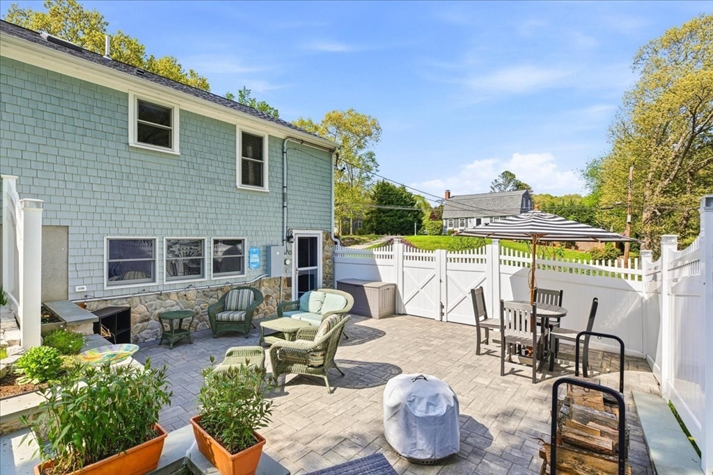 9 Woodridge Road Sandwich, MA 02537 - Photo 37 of 42