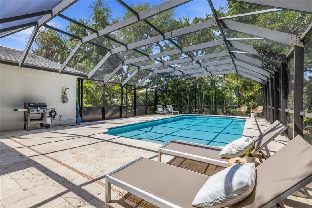 405 Eugenia Road Vero Beach, FL 32963 - Photo 26 of 36