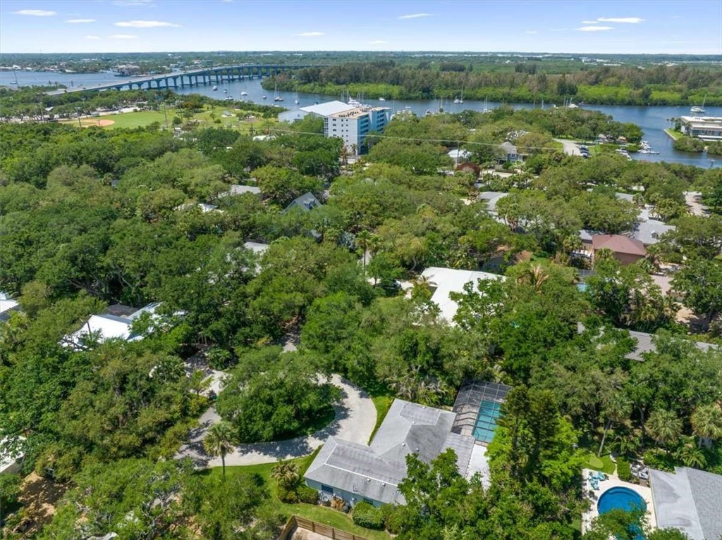 405 Eugenia Road Vero Beach, FL 32963 - Photo 31 of 36