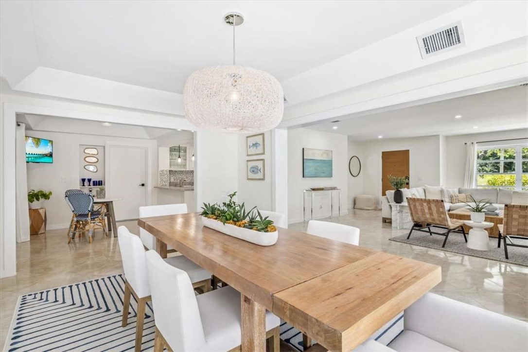 405 Eugenia Road Vero Beach, FL 32963 - Photo 6 of 36