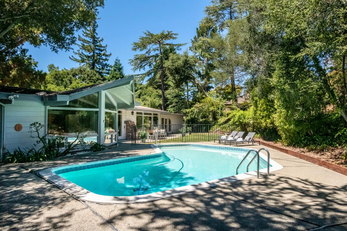 320 Ranelagh Road Hillsborough, CA 94010 - Photo 29 of 29 Gallery Image 29
