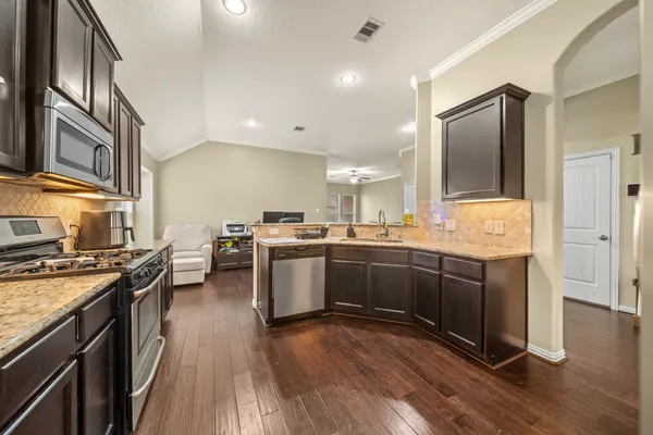 $2,350 | 13106 Riata River Lane, Humble, TX 77346