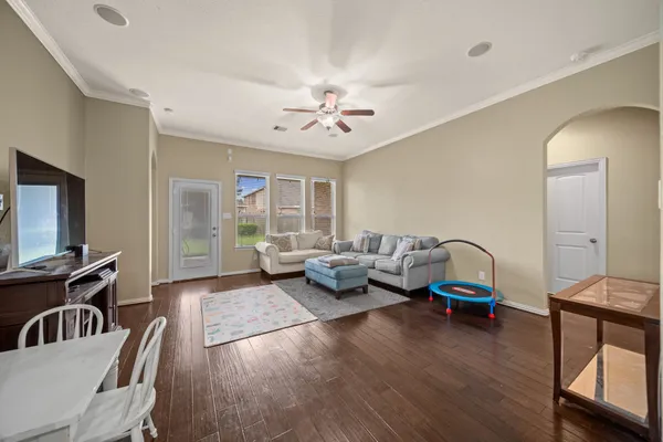 $2,350 | 13106 Riata River Lane, Humble, TX 77346