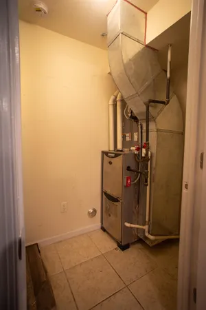 $3,090 | 171 Clifford Street, Unit 1, Newark, NJ 07105