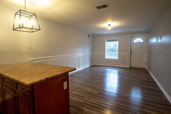 $3,090 | 171 Clifford Street, Unit 1, Newark, NJ 07105