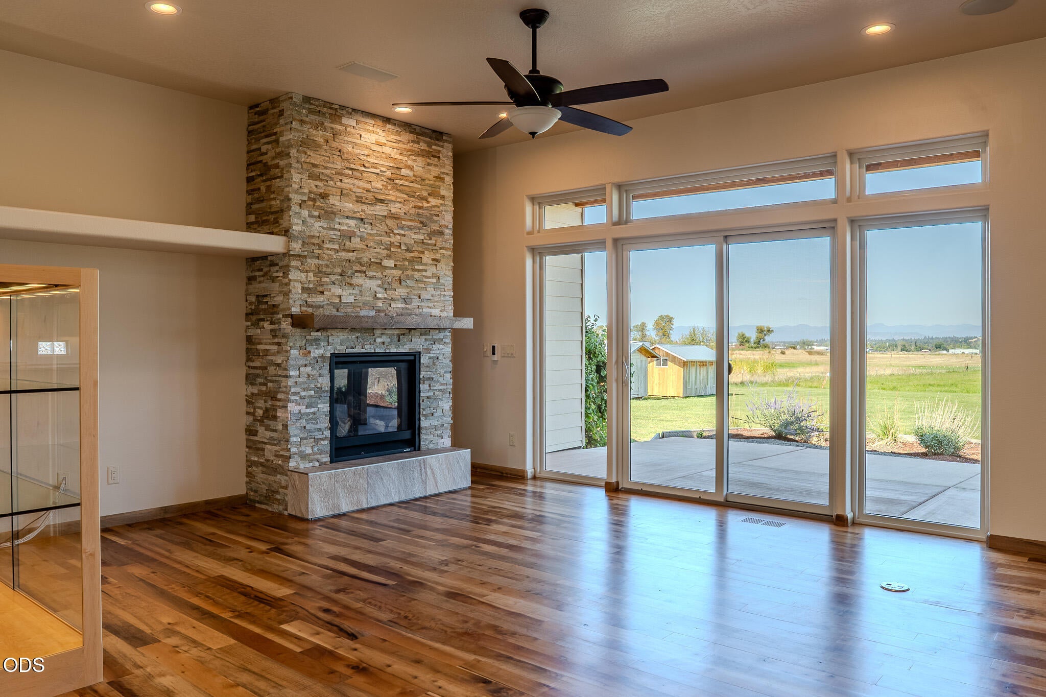 2110 Houston Road Phoenix, OR 97535 - Photo 11 of 59 Gallery Image 11