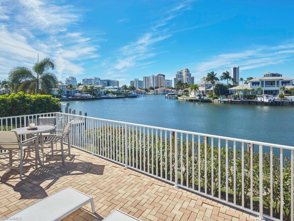 4419 Crayton Road Naples, FL 34103 - Photo 11 of 45