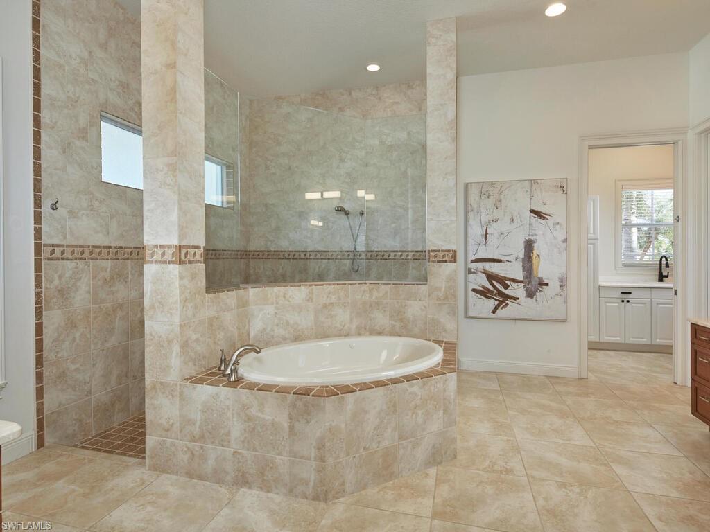 4419 Crayton Road Naples, FL 34103 - Photo 26 of 45