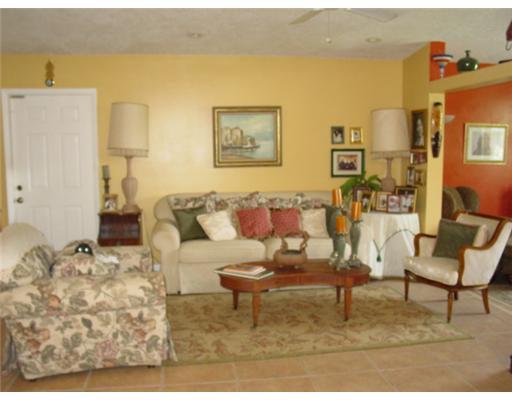 22309 Timberly Drive Boca Raton, FL 33428 - Photo 5 of 25 Additional Photo