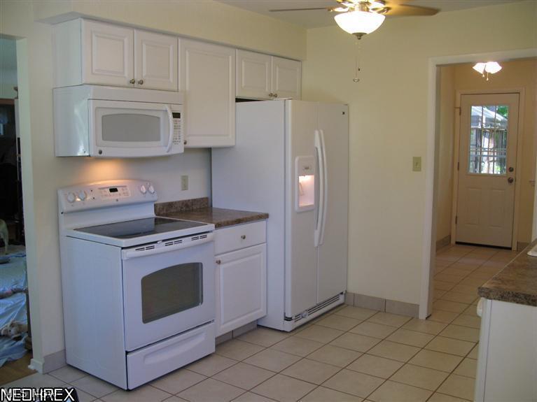 7974 Johnnycake Ridge Road Mentor, OH 44060 - Photo 2 of 22 Gallery Image 2