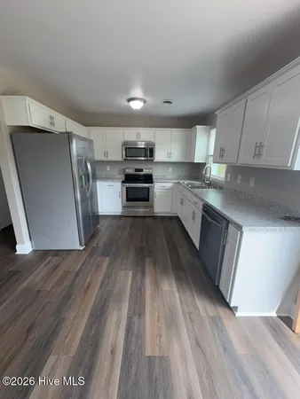 $1,700 | 136 Sandy Drive, Jacksonville, NC 28546